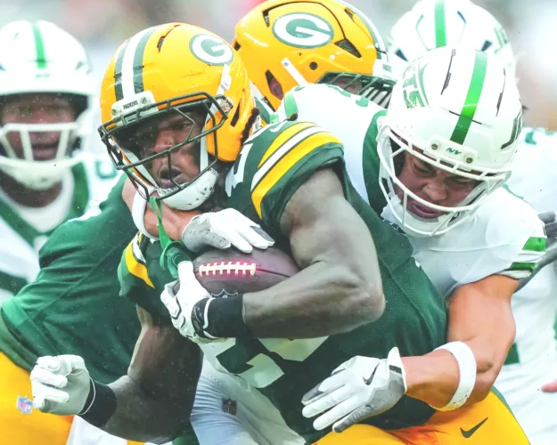 Slew of penalties slows Packers’ progress
